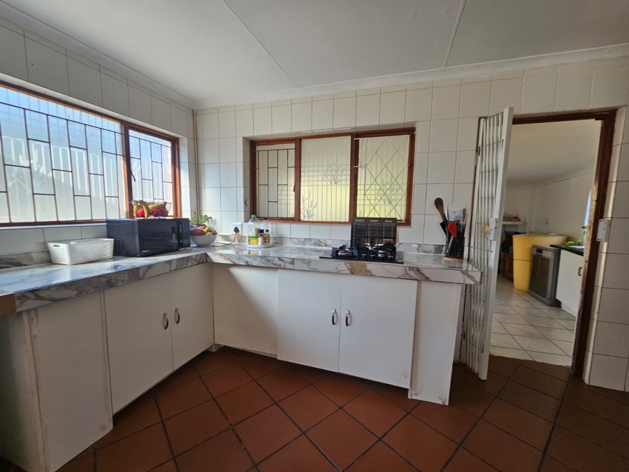 To Let 3 Bedroom Property for Rent in Austinview Gauteng