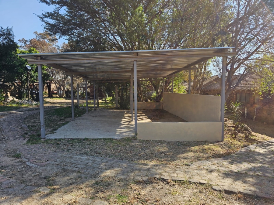 To Let 3 Bedroom Property for Rent in Austinview Gauteng