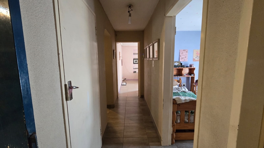 4 Bedroom Property for Sale in Elandspark Gauteng