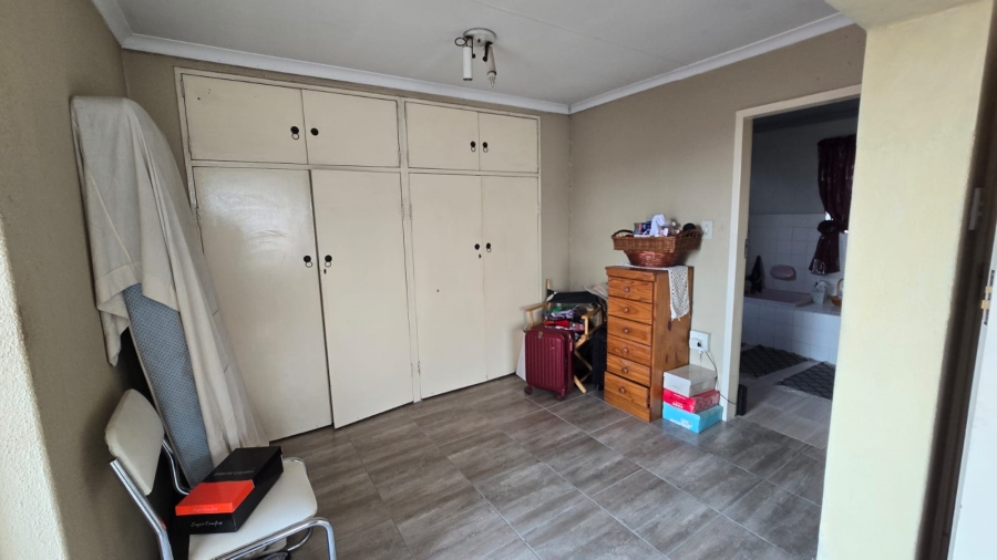 4 Bedroom Property for Sale in Elandspark Gauteng