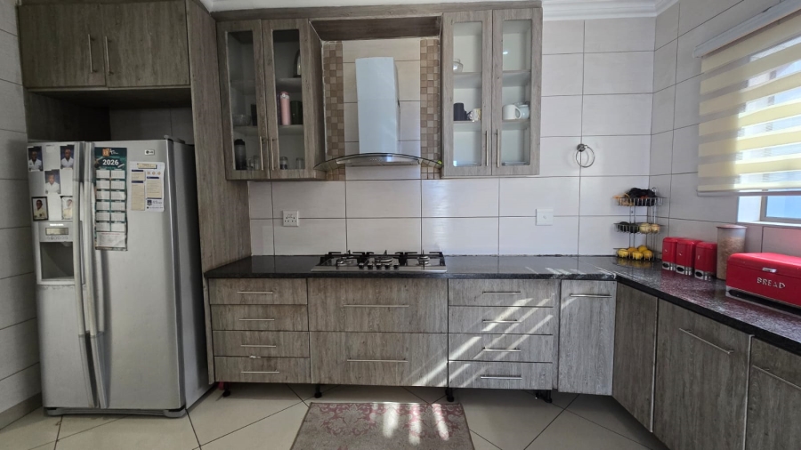 4 Bedroom Property for Sale in South Crest Gauteng