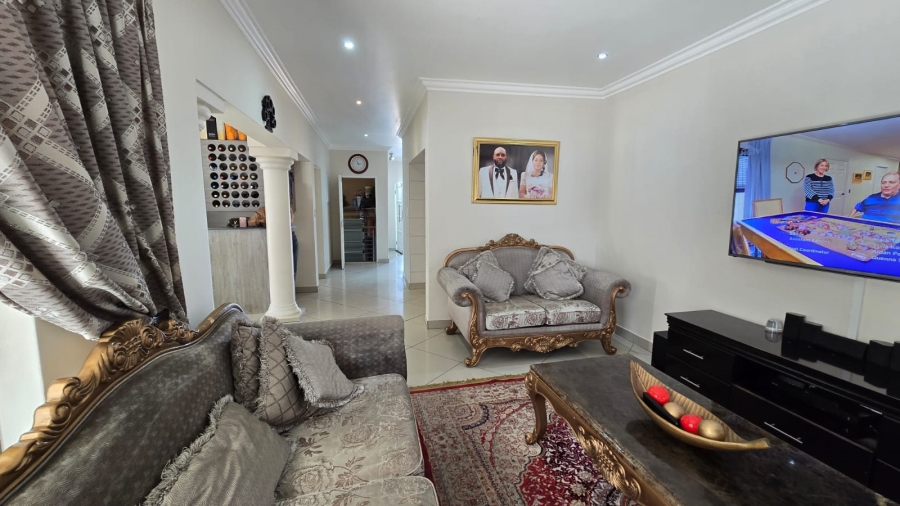 4 Bedroom Property for Sale in South Crest Gauteng