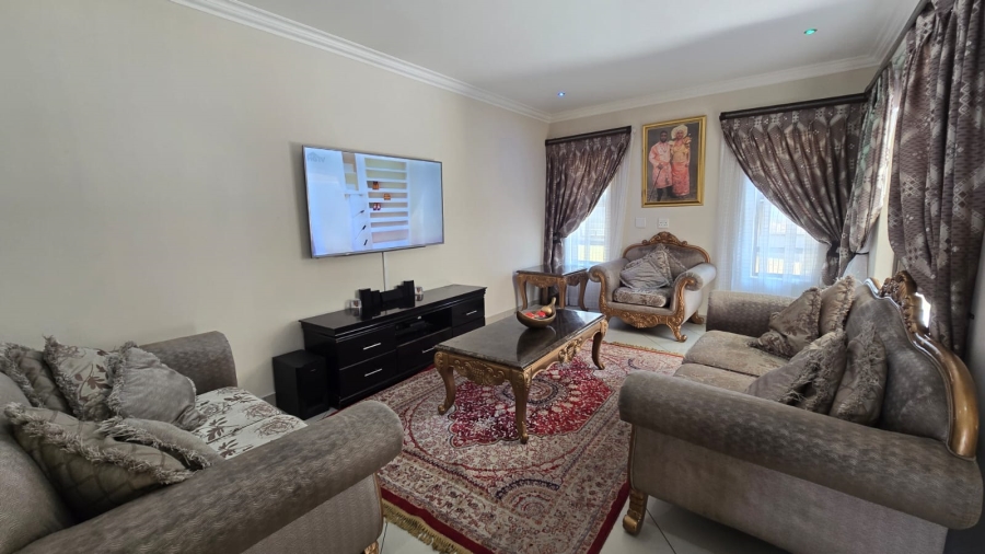 4 Bedroom Property for Sale in South Crest Gauteng