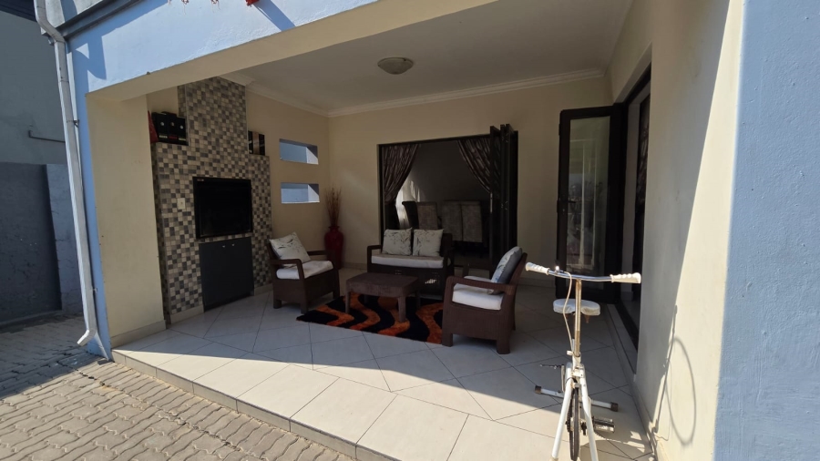 4 Bedroom Property for Sale in South Crest Gauteng