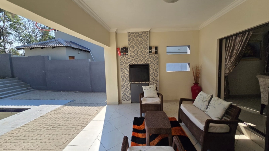 4 Bedroom Property for Sale in South Crest Gauteng