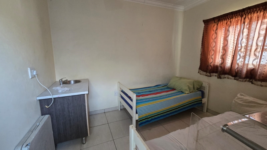 4 Bedroom Property for Sale in South Crest Gauteng