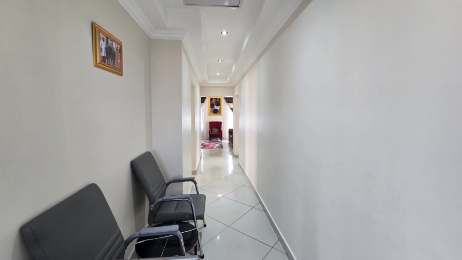 4 Bedroom Property for Sale in South Crest Gauteng