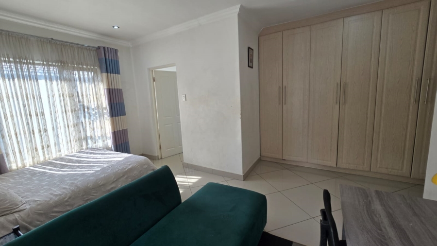 4 Bedroom Property for Sale in South Crest Gauteng