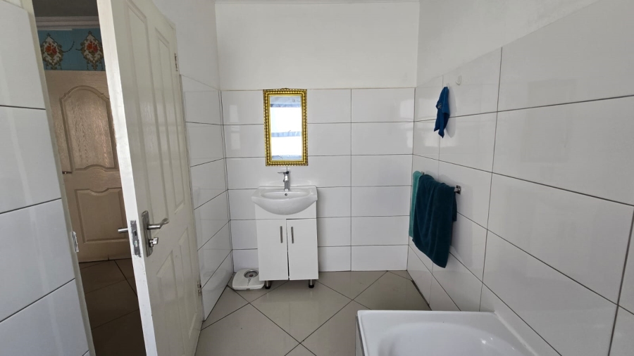 4 Bedroom Property for Sale in South Crest Gauteng