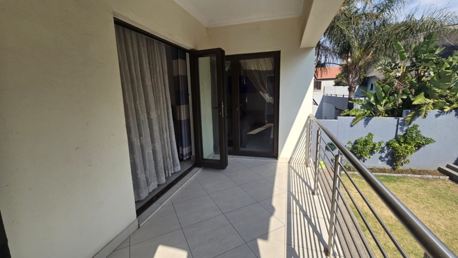 4 Bedroom Property for Sale in South Crest Gauteng