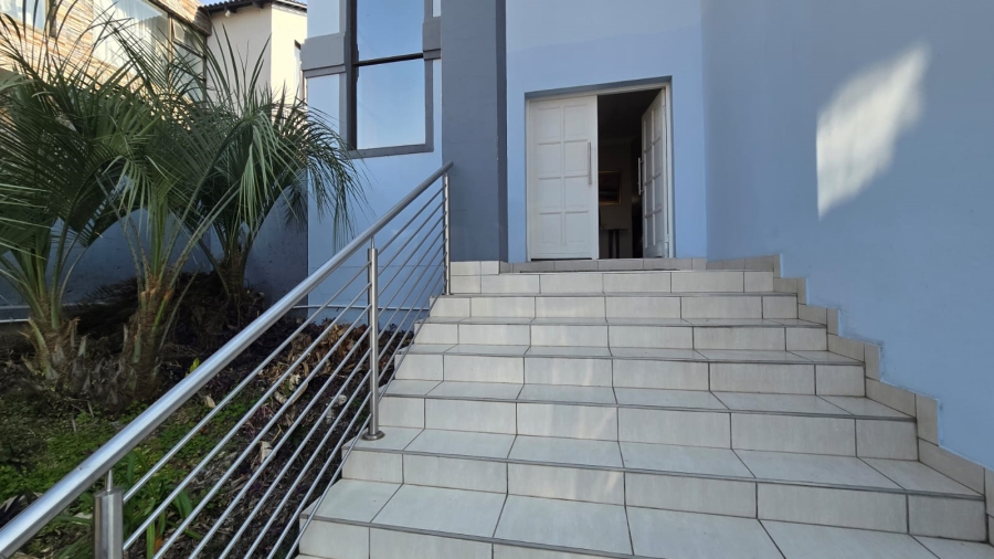 4 Bedroom Property for Sale in South Crest Gauteng