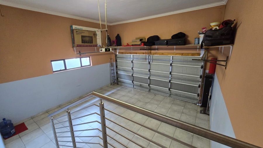 4 Bedroom Property for Sale in South Crest Gauteng