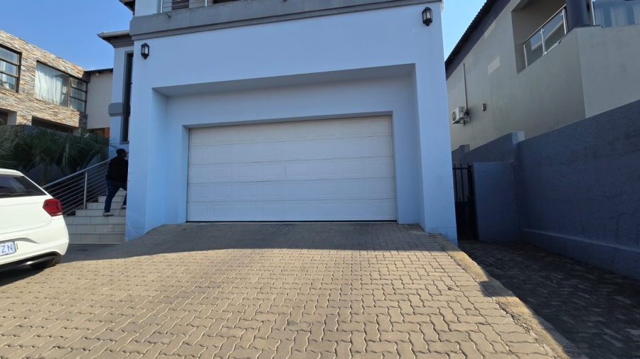 4 Bedroom Property for Sale in South Crest Gauteng