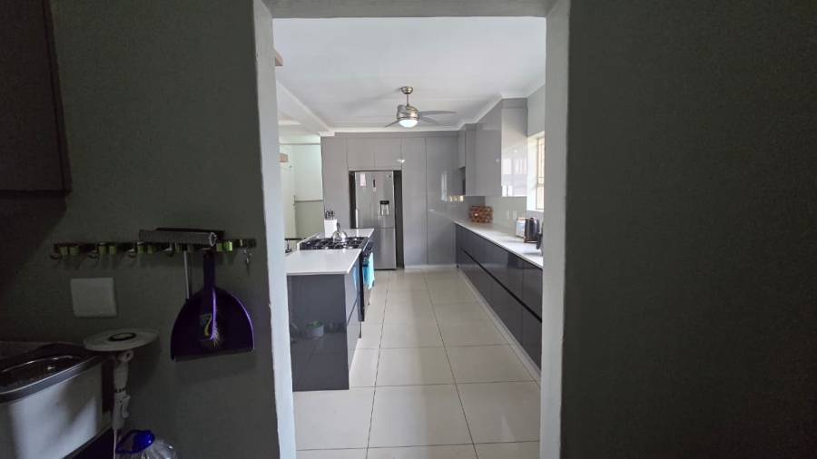 4 Bedroom Property for Sale in Verwoerdpark Gauteng