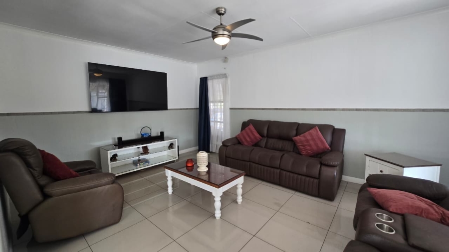 4 Bedroom Property for Sale in Verwoerdpark Gauteng
