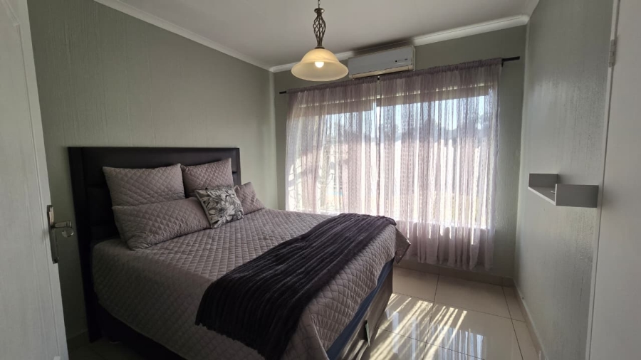 4 Bedroom Property for Sale in Verwoerdpark Gauteng