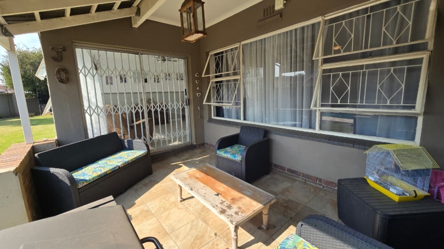 4 Bedroom Property for Sale in Verwoerdpark Gauteng