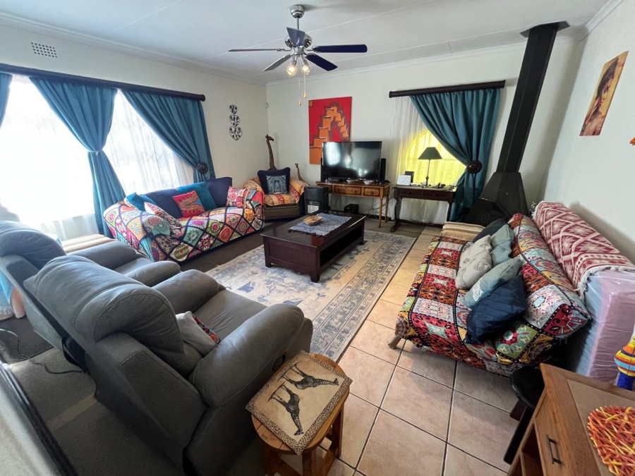 3 Bedroom Property for Sale in Brackendowns Gauteng
