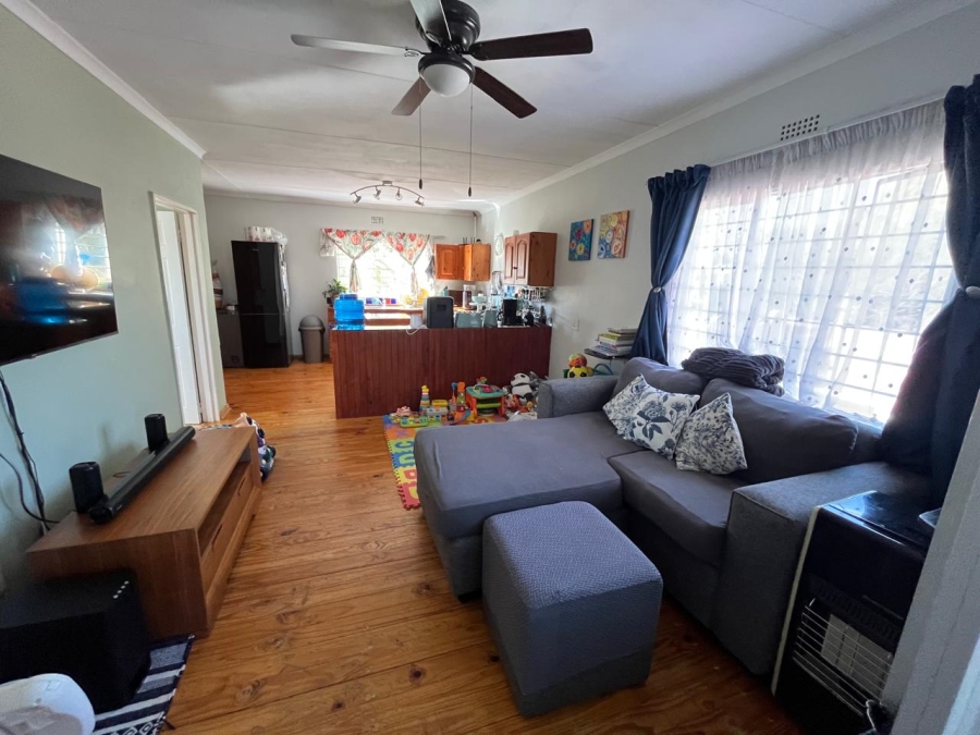3 Bedroom Property for Sale in Brackendowns Gauteng