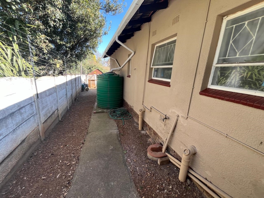 3 Bedroom Property for Sale in Brackendowns Gauteng