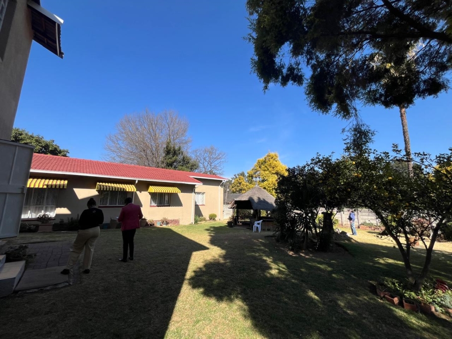 3 Bedroom Property for Sale in Brackendowns Gauteng
