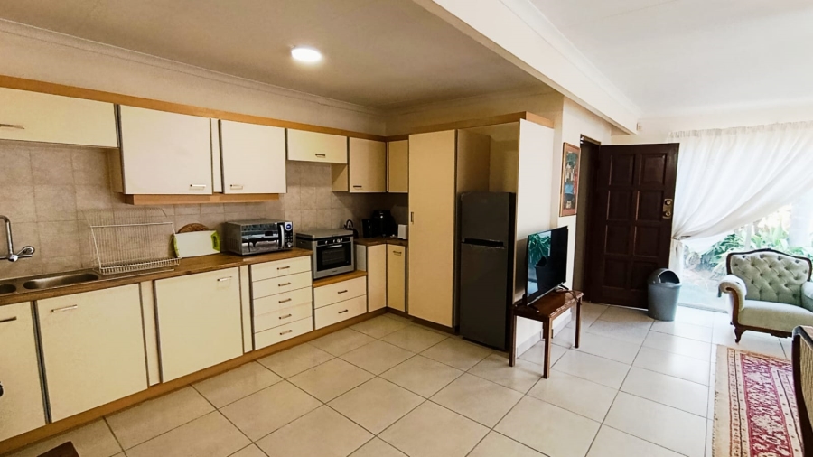 To Let 1 Bedroom Property for Rent in Erasmusrand Gauteng