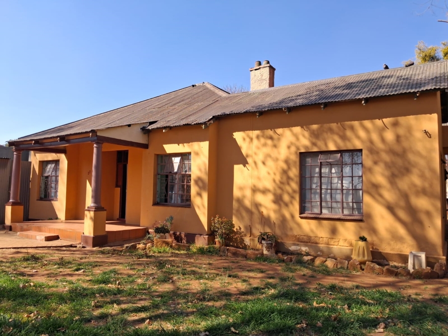 5 Bedroom Property for Sale in Brakpan Central Gauteng