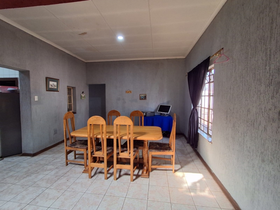 5 Bedroom Property for Sale in Brakpan Central Gauteng