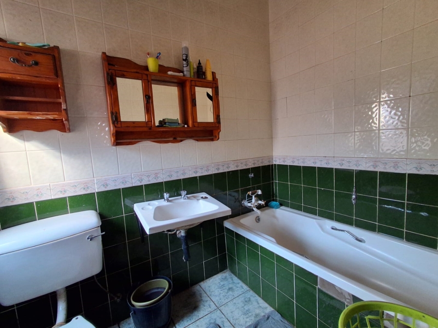 5 Bedroom Property for Sale in Brakpan Central Gauteng