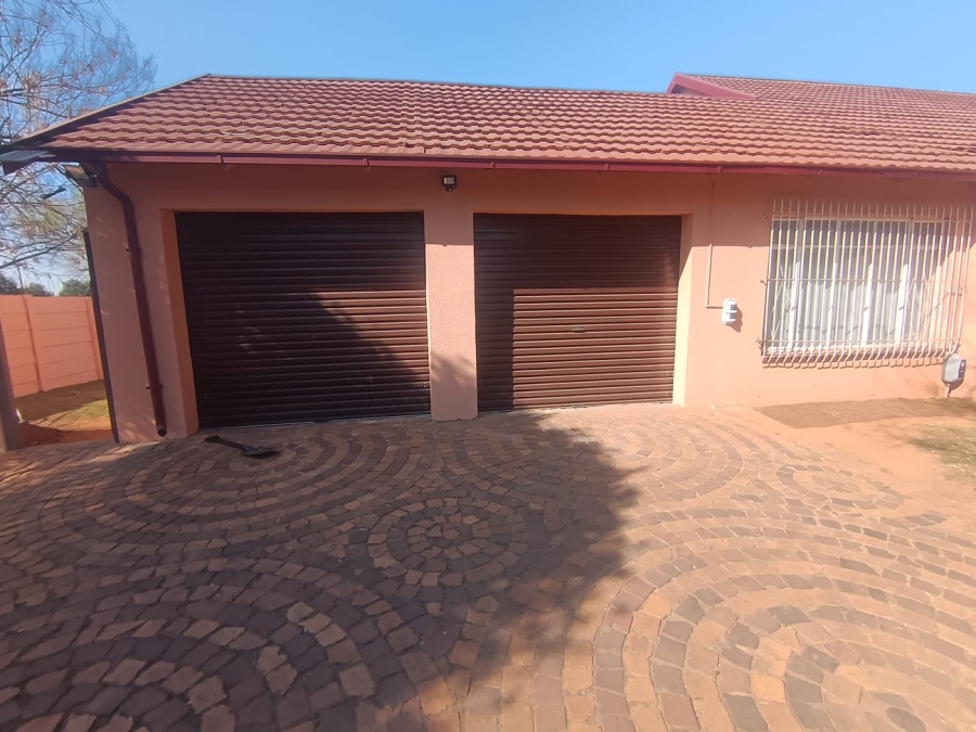 To Let 3 Bedroom Property for Rent in Brakpan Central Gauteng