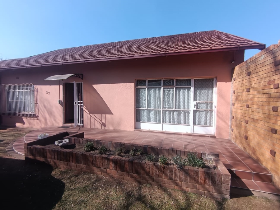 To Let 3 Bedroom Property for Rent in Brakpan Central Gauteng