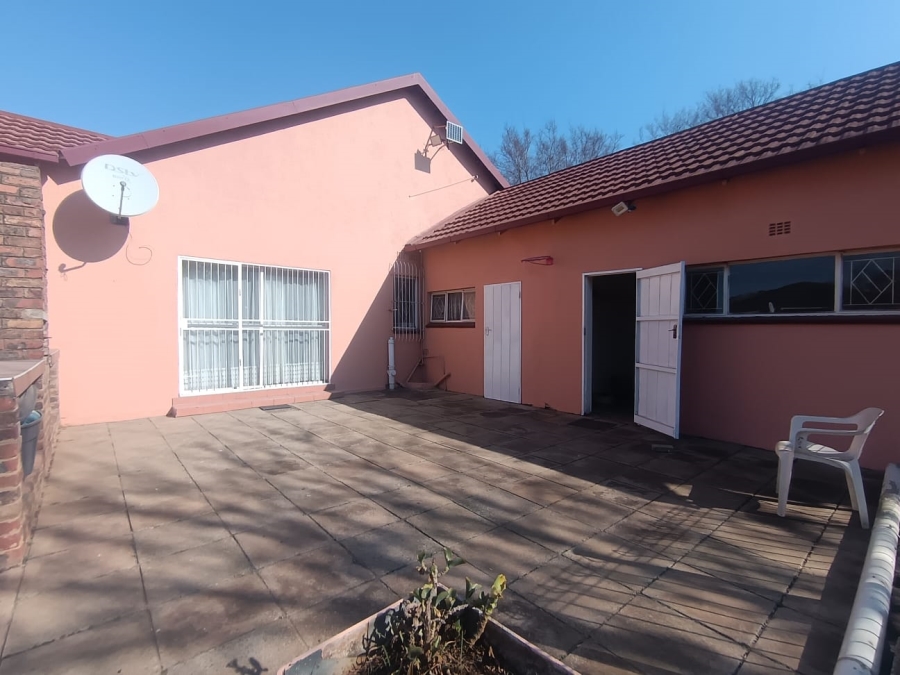 To Let 3 Bedroom Property for Rent in Brakpan Central Gauteng