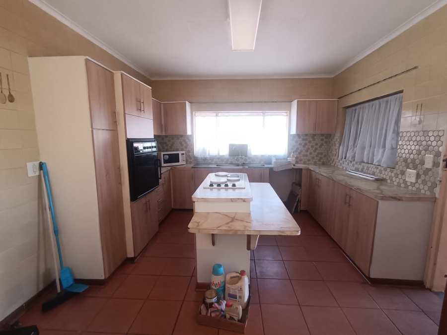 To Let 3 Bedroom Property for Rent in Brakpan Central Gauteng