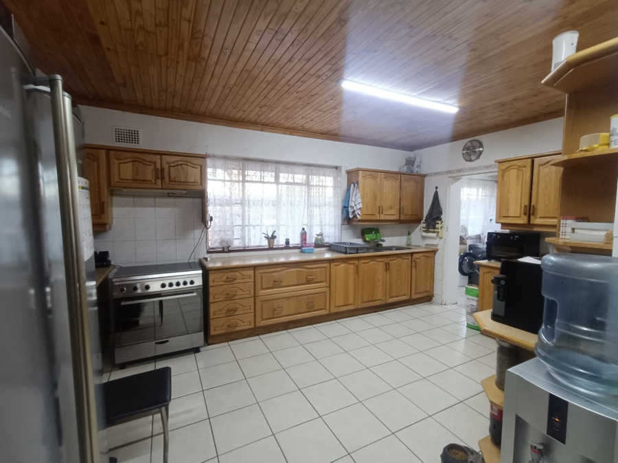 4 Bedroom Property for Sale in Vanderbijlpark CW 5 Gauteng