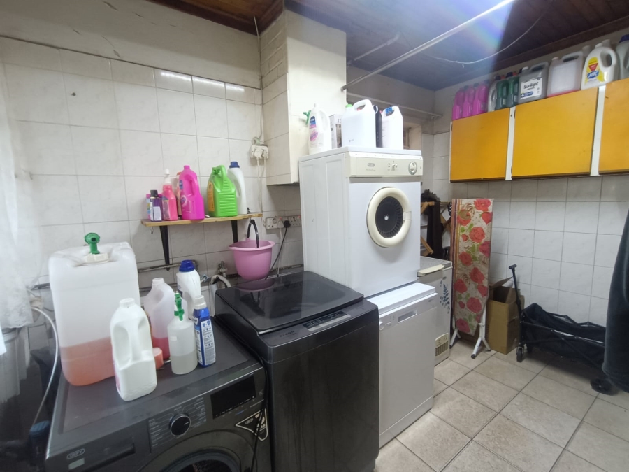 4 Bedroom Property for Sale in Vanderbijlpark CW 5 Gauteng