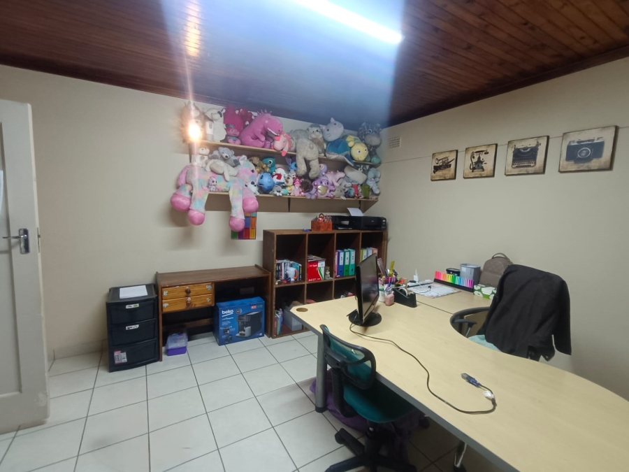 4 Bedroom Property for Sale in Vanderbijlpark CW 5 Gauteng