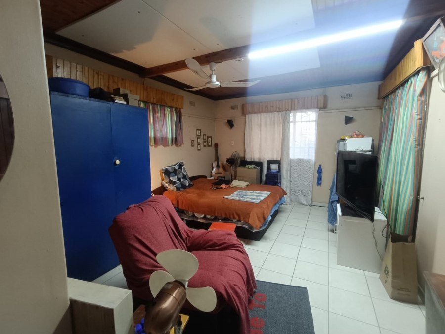 4 Bedroom Property for Sale in Vanderbijlpark CW 5 Gauteng