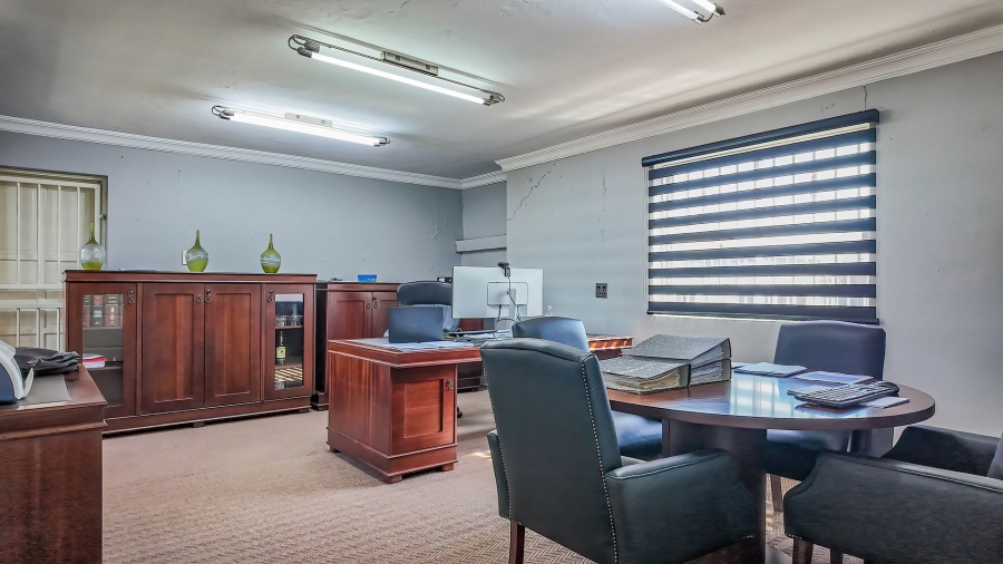 Commercial Property for Sale in Nieuw Muckleneuk Gauteng