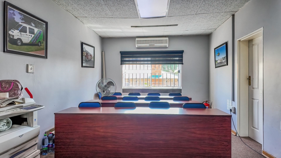 Commercial Property for Sale in Nieuw Muckleneuk Gauteng