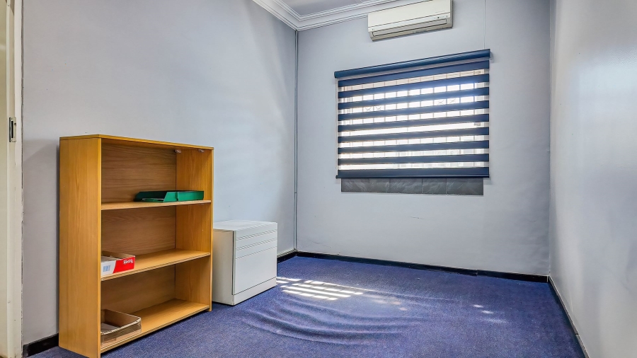 Commercial Property for Sale in Nieuw Muckleneuk Gauteng