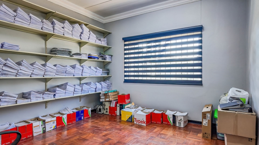 Commercial Property for Sale in Nieuw Muckleneuk Gauteng