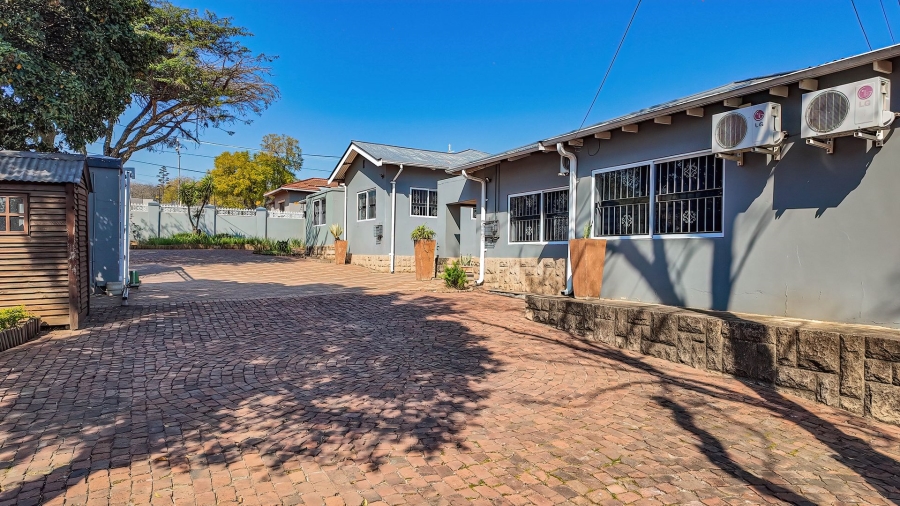 Commercial Property for Sale in Nieuw Muckleneuk Gauteng