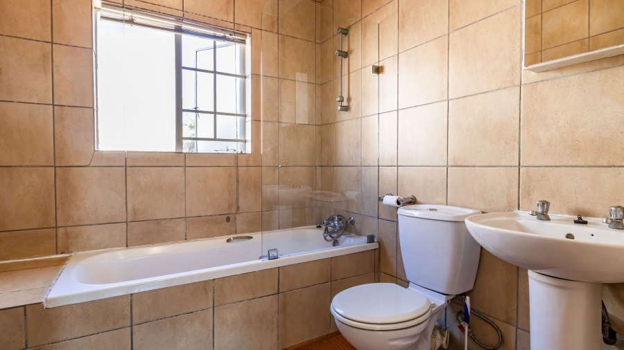 To Let 1 Bedroom Property for Rent in Hazeldean Gauteng