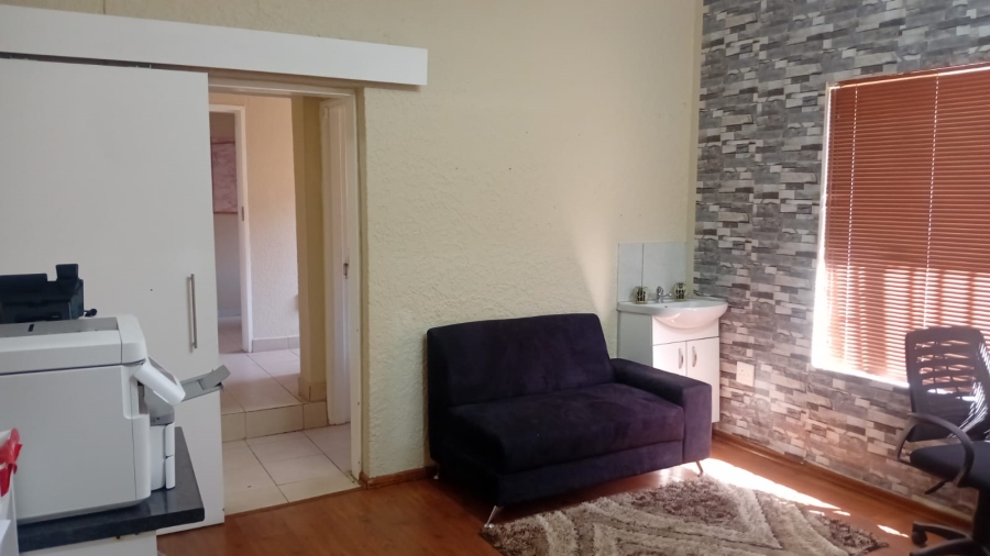 To Let Commercial Property for Rent in Monument Gauteng