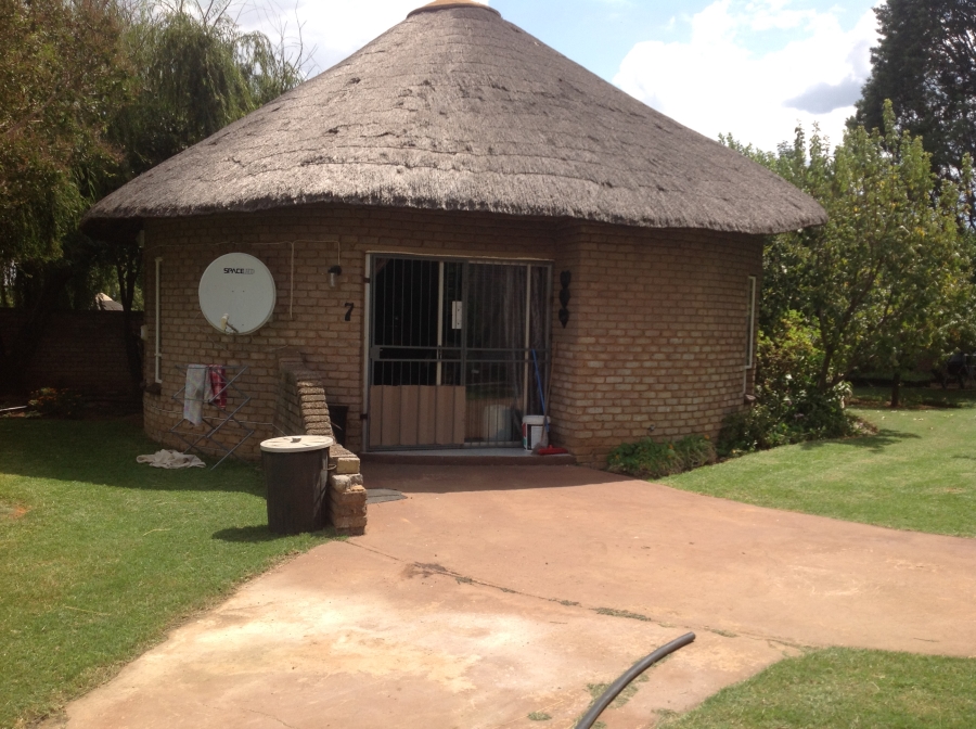 4 Bedroom Property for Sale in Hillside Gauteng