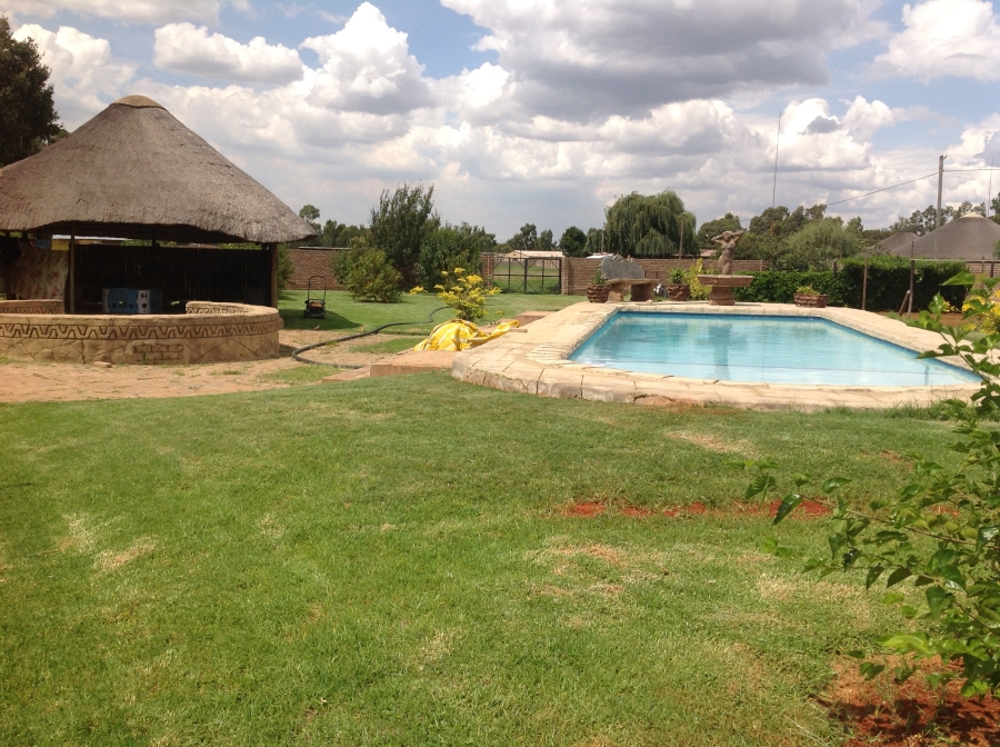 4 Bedroom Property for Sale in Hillside Gauteng