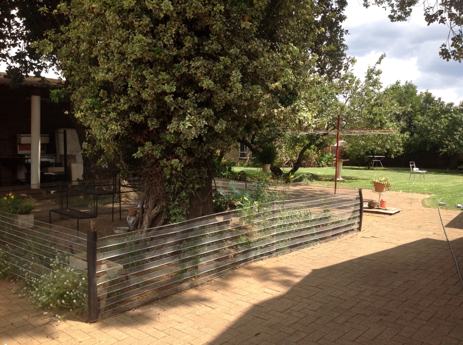 4 Bedroom Property for Sale in Hillside Gauteng