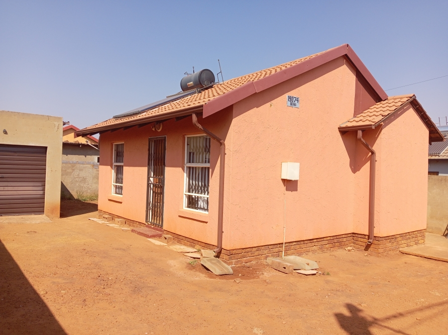 2 Bedroom Property for Sale in Bram Fischerville Gauteng