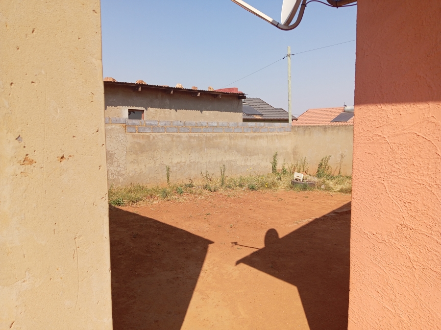2 Bedroom Property for Sale in Bram Fischerville Gauteng