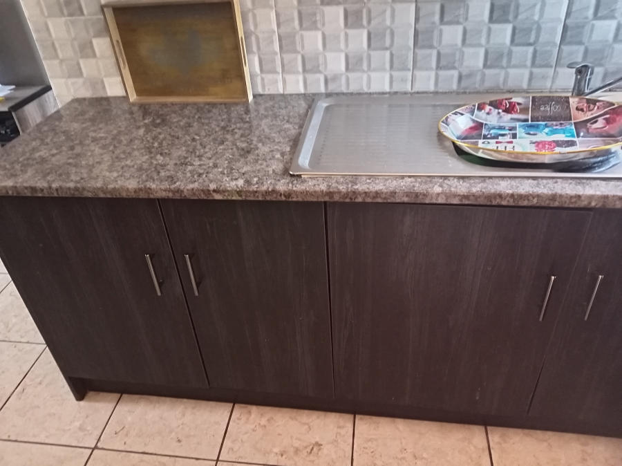 2 Bedroom Property for Sale in Bram Fischerville Gauteng